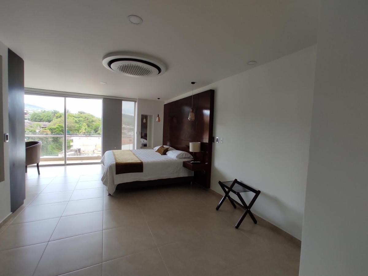 Hotel Andinos Plaza Florencia Florencia  Buitenkant foto