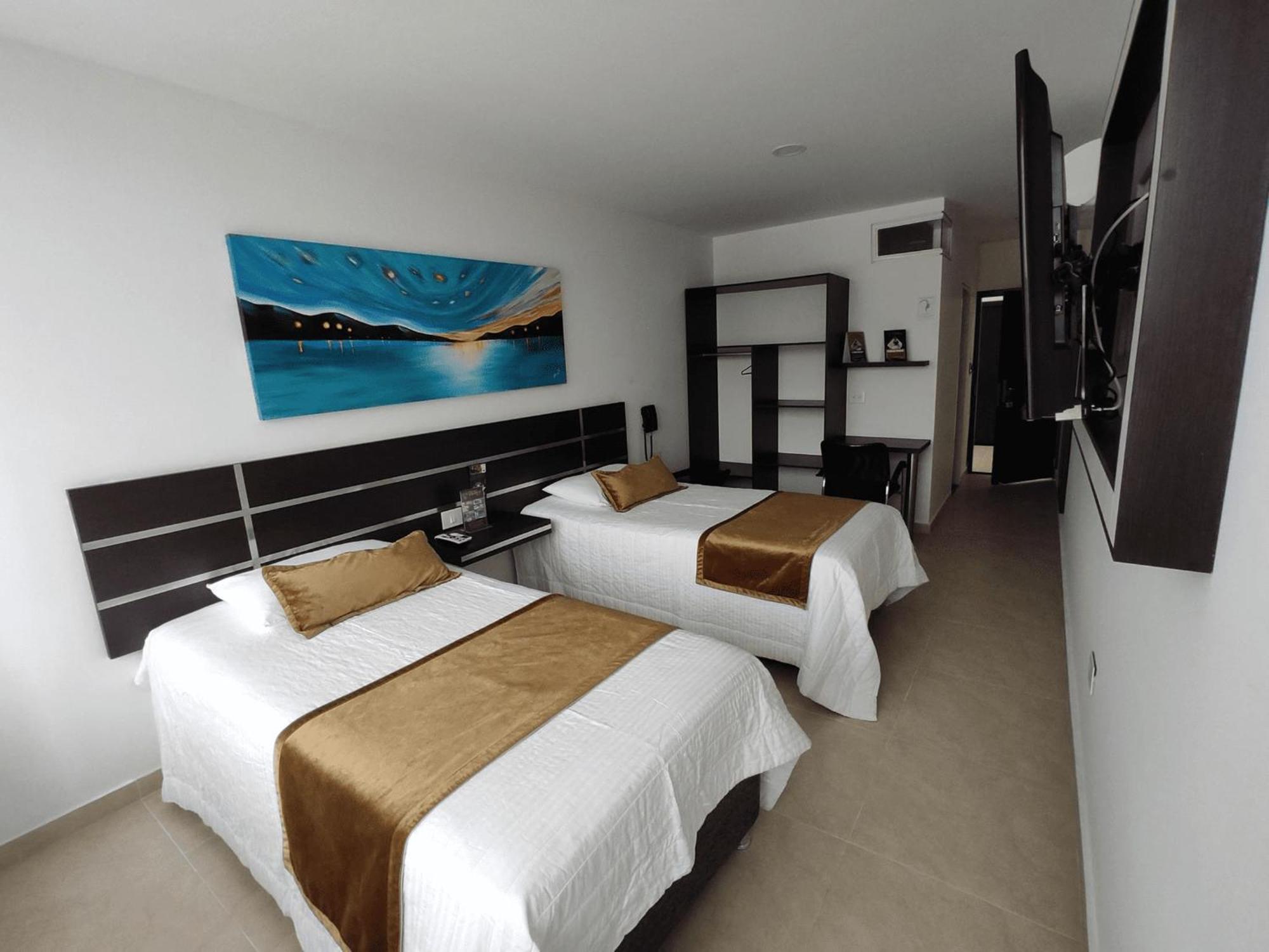 Hotel Andinos Plaza Florencia Florencia  Buitenkant foto