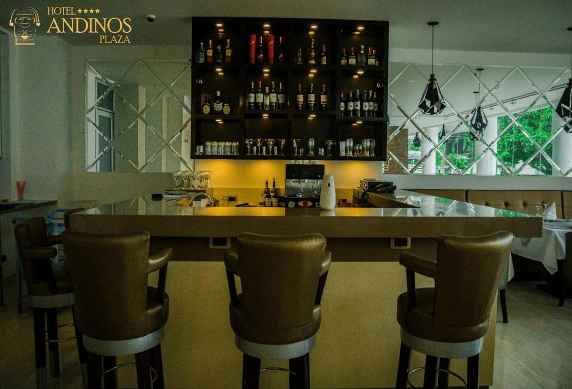 Hotel Andinos Plaza Florencia Florencia  Buitenkant foto