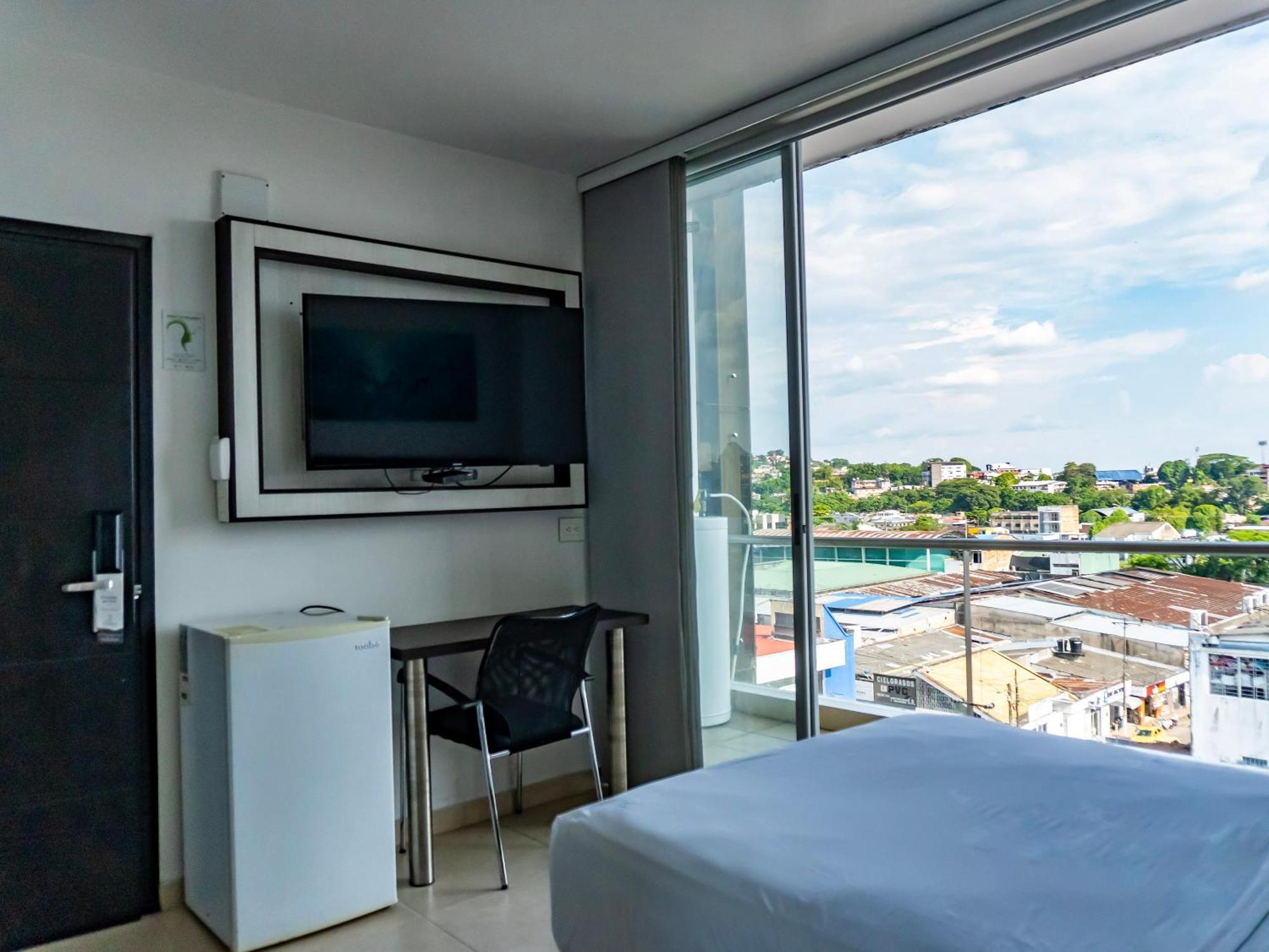Hotel Andinos Plaza Florencia Florencia  Buitenkant foto